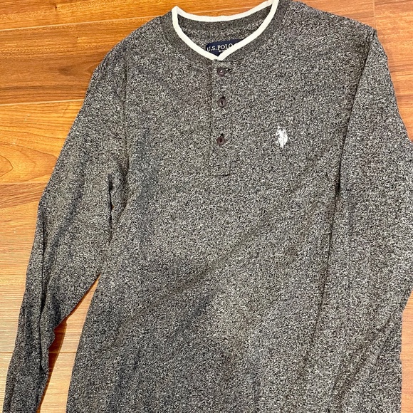 US Polo black and grey speckled henley top - Picture 1 of 1